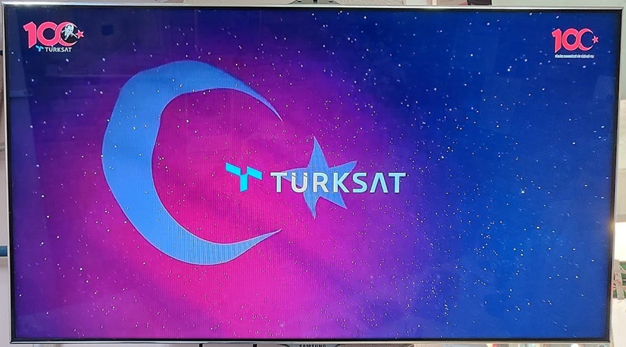 Türksat Uydu alıcısının “Kurulum” veya “Ayarlar” menüsünden, “Tek Kanal Arama” alt menüsünde, “Uydu” kısmında “Türksat 42° E” ve Türksat Ankara Paket parametrelerini manuel olarak girilerek, “Şebeke Arama” (Network Search) açık seçilmelidir. Otomatik tarama sonucunda, güncel kanal bilgileri uydu alıcınıza eklenmektedir.